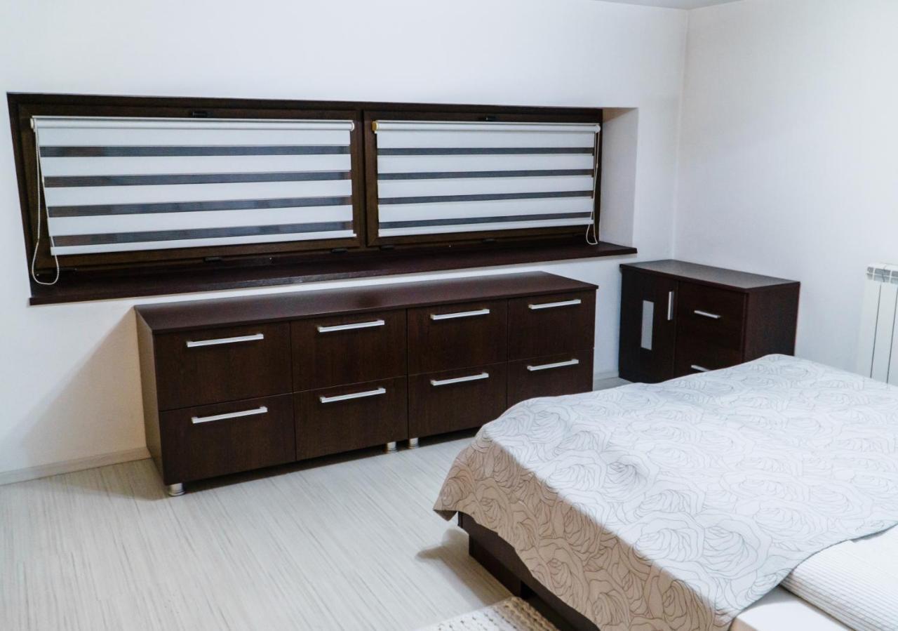 Vila Carolina Apulum Villa Алба Юлия Екстериор снимка